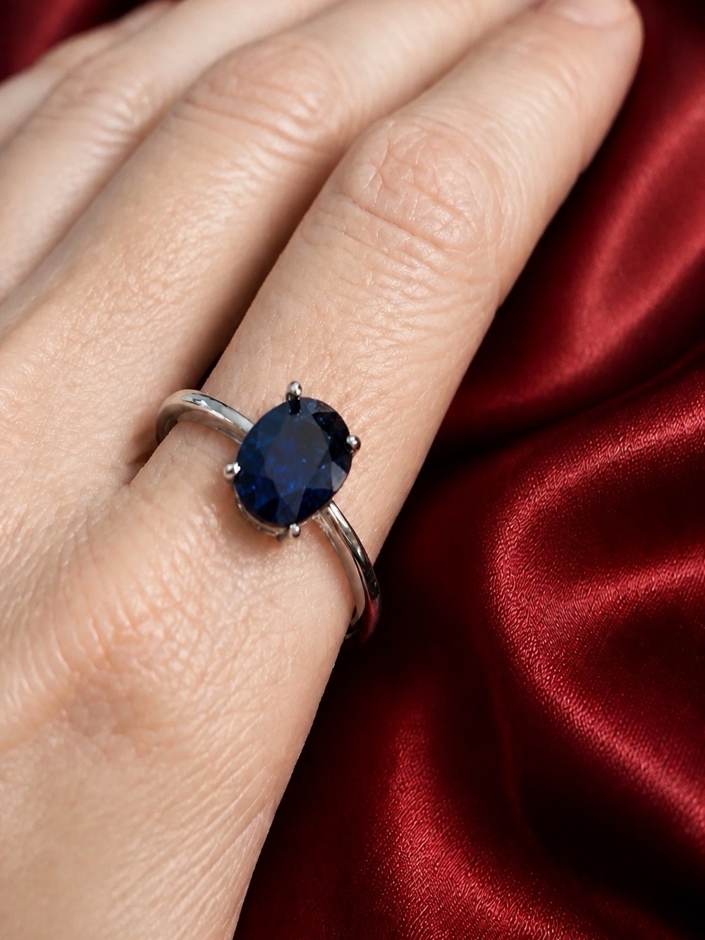 Blue Sapphire Solitaire set in Rhodium over 925 Sterling Silver. Genuine! NEW!